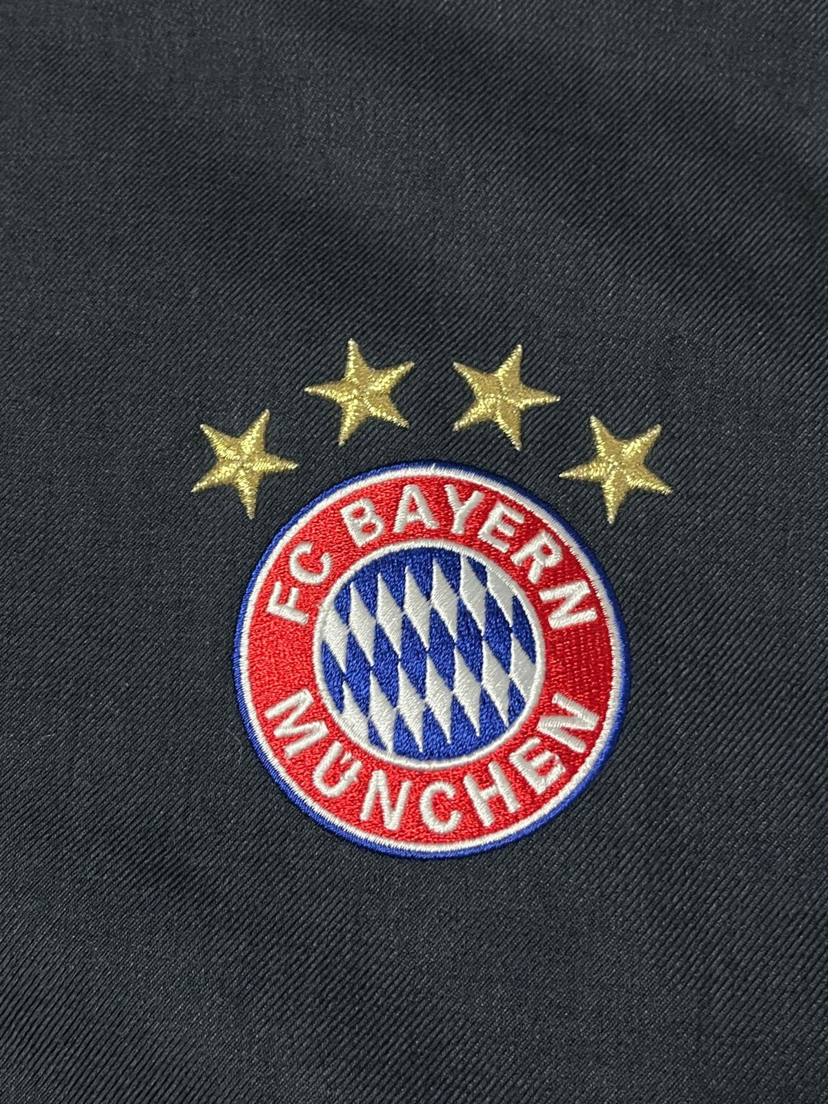 vintage Adidas Fc Bayern Munich winterjacket {M} - 439sportswear